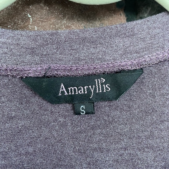super cute gray/purple Amaryllis Apparel top - Picture 2 of 2